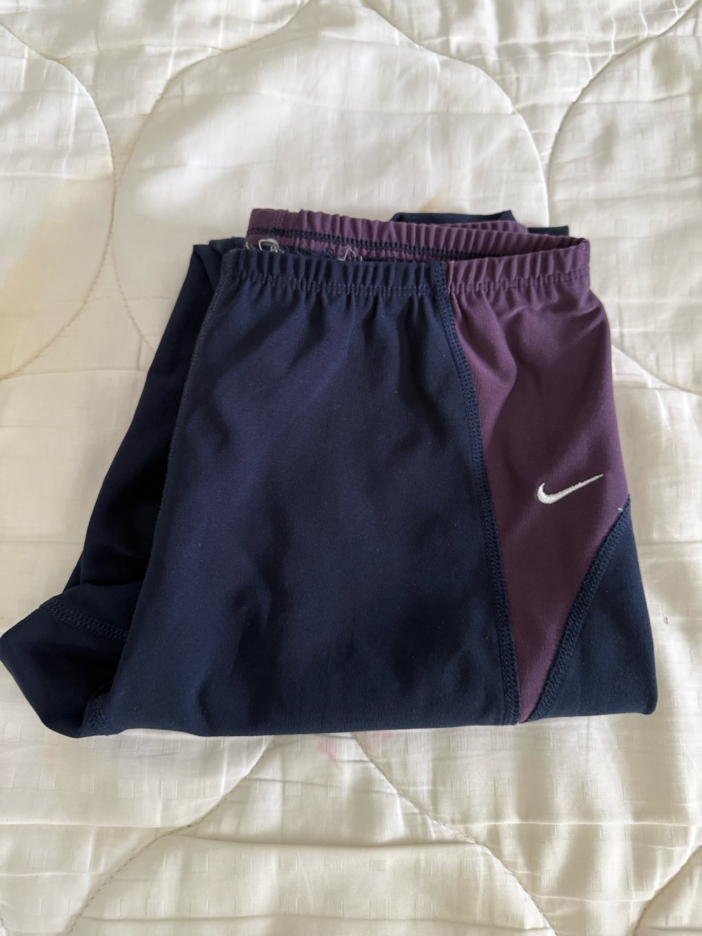 Nike Dri-FIT Black & Plum Running Leggings Size Small Athletic Running